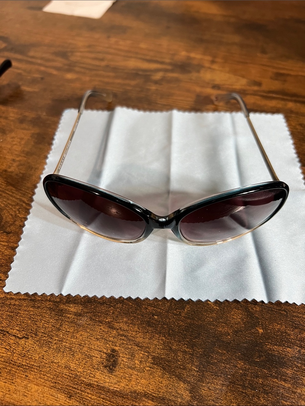 Tommy Hilfiger Black Frame Sunglasses with Brown Gradient Lenses